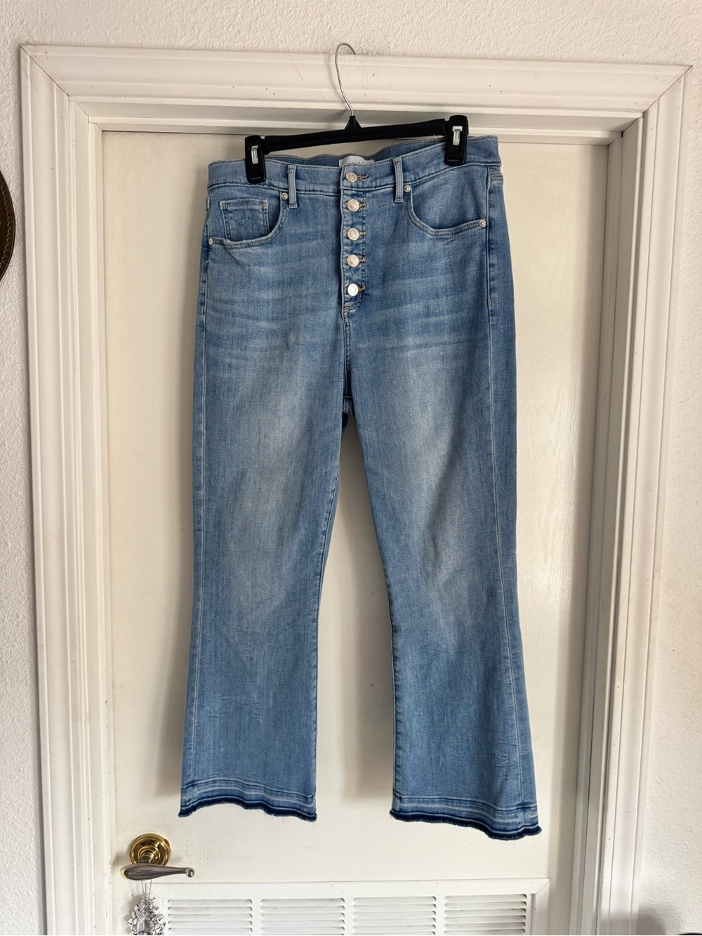 LOFT The Kick Crop Button Fly Jeans